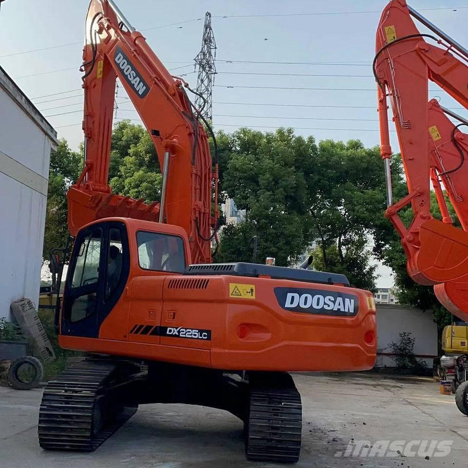 Doosan dx225 Pásová rýpadla