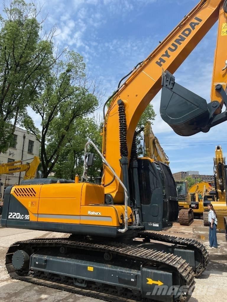 Hyundai 220LC-9S Pásová rýpadla