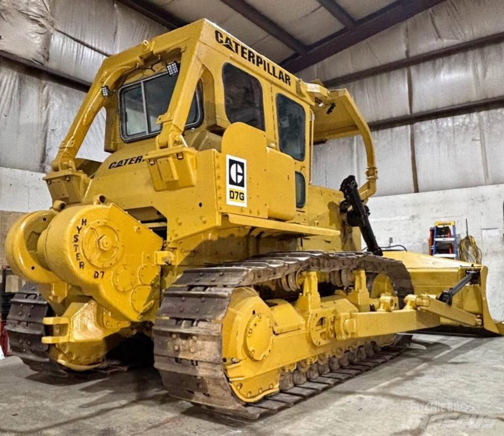CAT D 7 G Pásové dozery