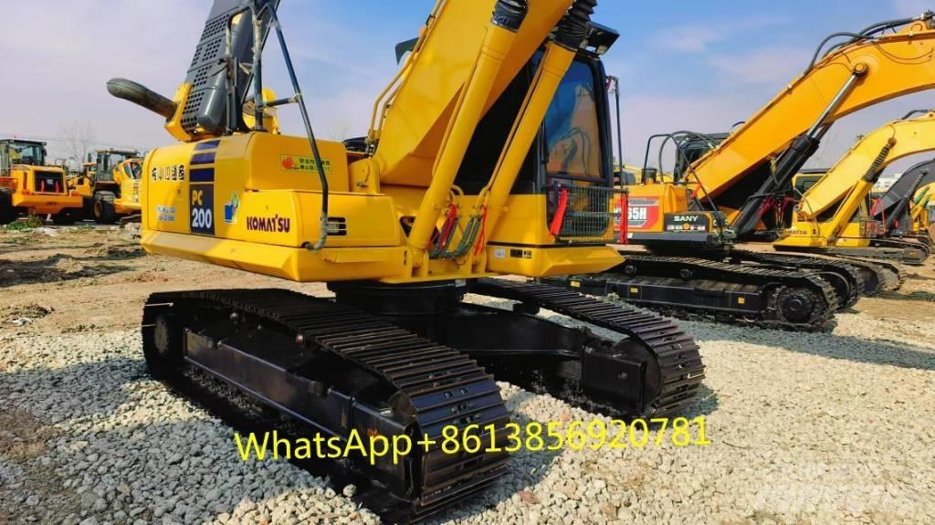 Komatsu PC 200-8 Midi rýpadla 7t - 12t