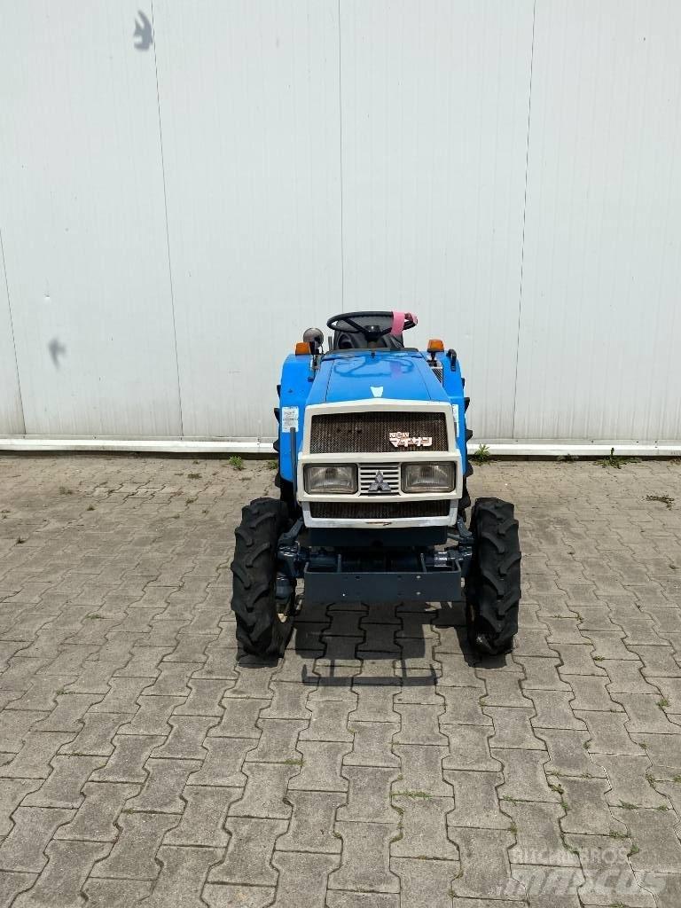 Mitsubishi MT1401 Kompaktní traktory