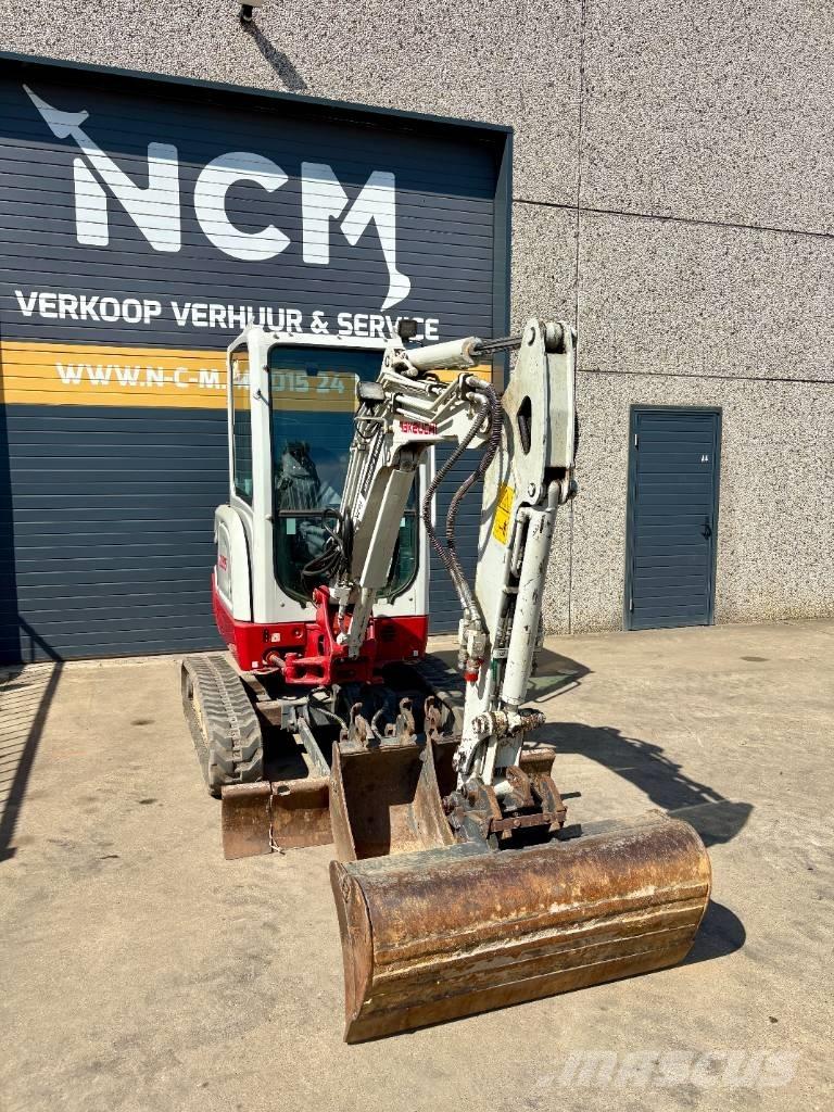 Takeuchi TB 225 Mini rýpadla < 7t