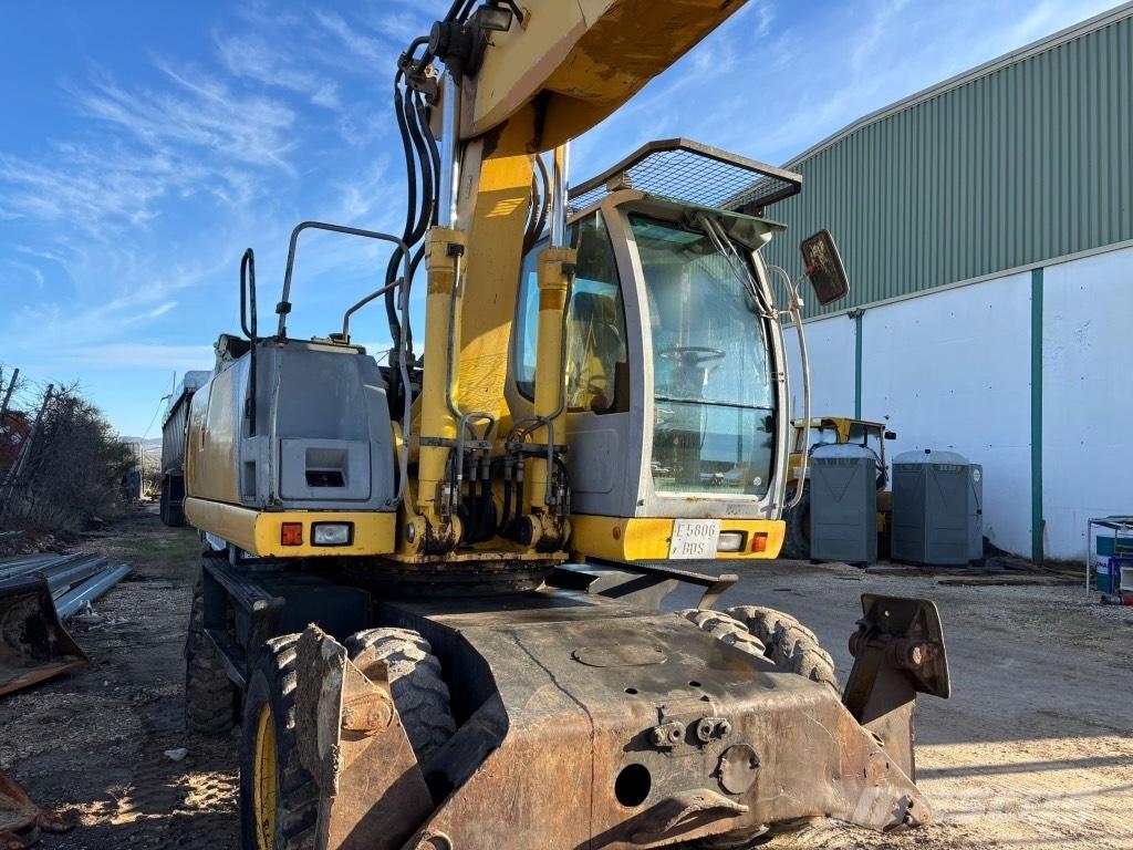 New Holland MH 6.6 Kolová rýpadla