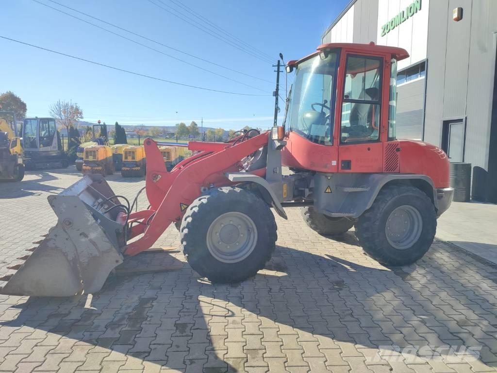 Volvo L35B-Z Kolové nakladače