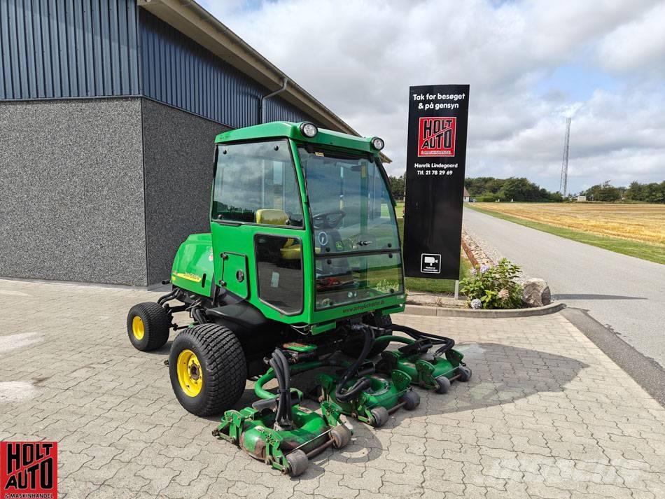 John Deere 3245 C Sekačky fervejí