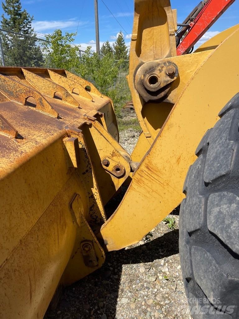 CAT 966 E Kolové nakladače