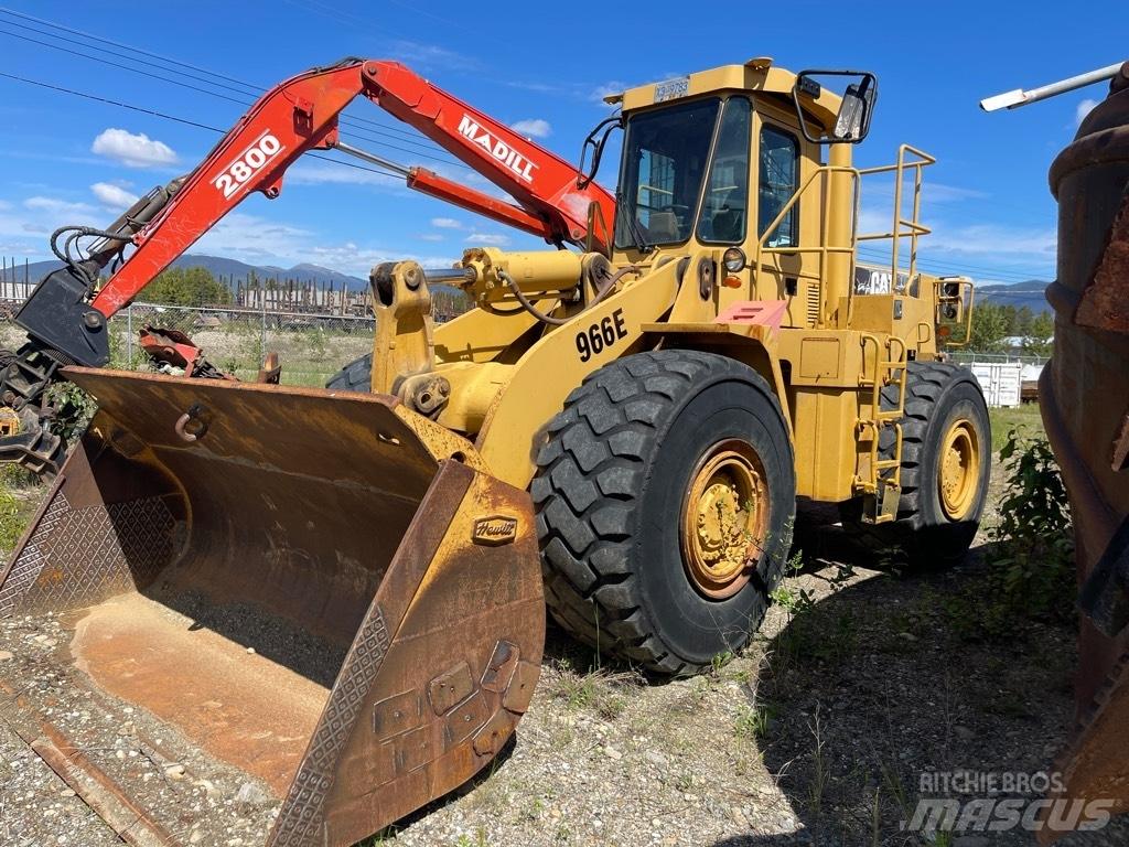 CAT 966 E Kolové nakladače