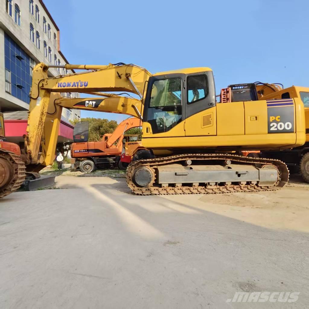 Komatsu PC 200-7 Pásová rýpadla