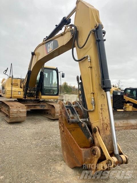CAT 320 D L Pásová rýpadla