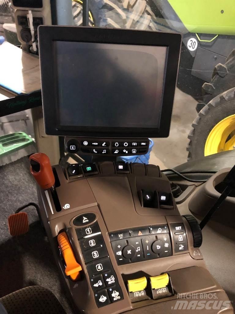 John Deere 7230 R Traktory