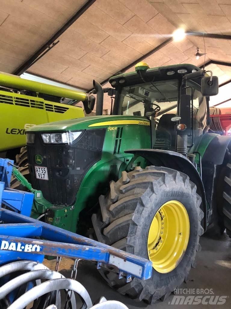 John Deere 7230 R Traktory