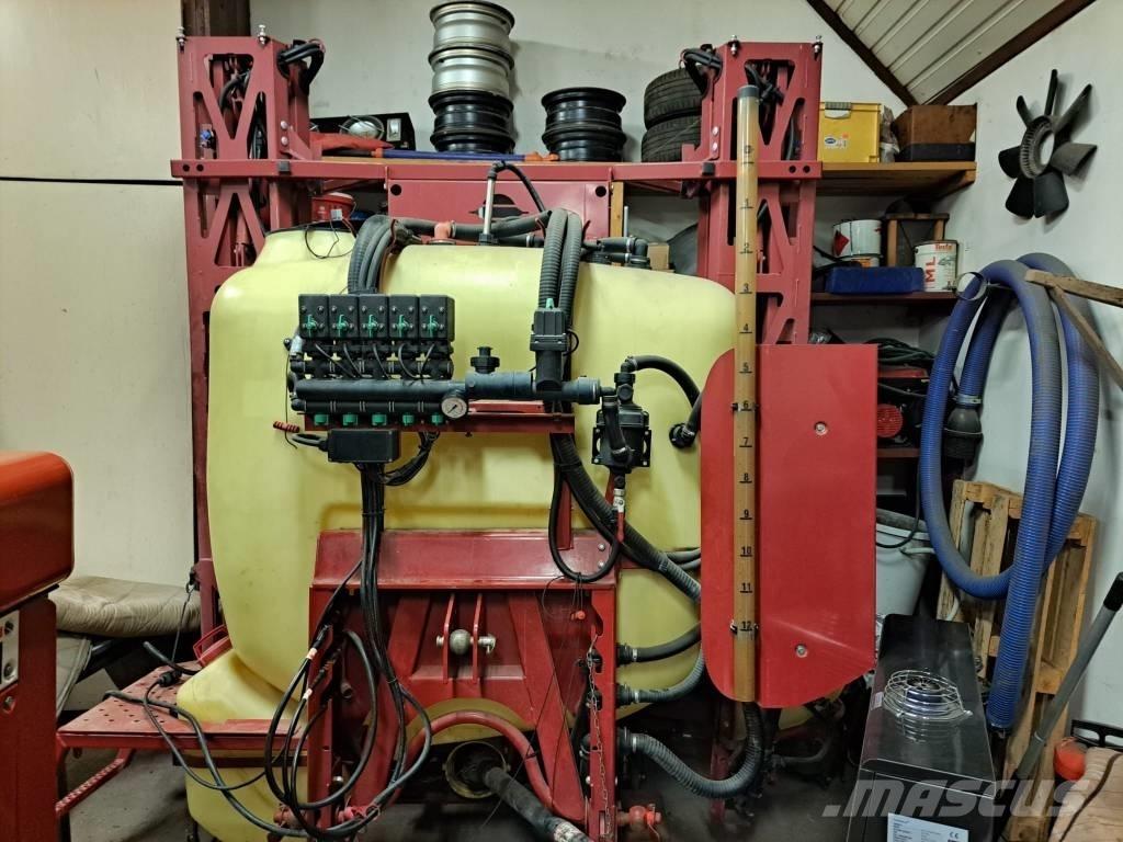 Hardi Master 1200 Nesené postřikovače