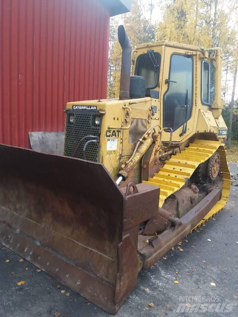CAT D 4 H Pásové dozery