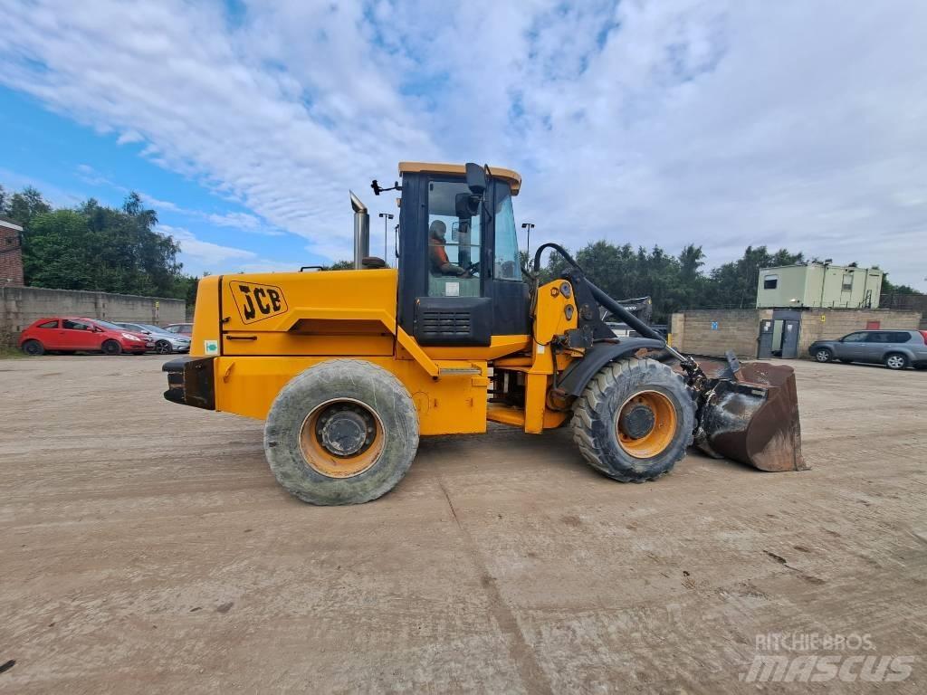 JCB 426 Kolové nakladače