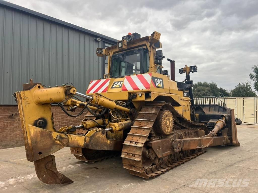 CAT D 9 T Pásové dozery