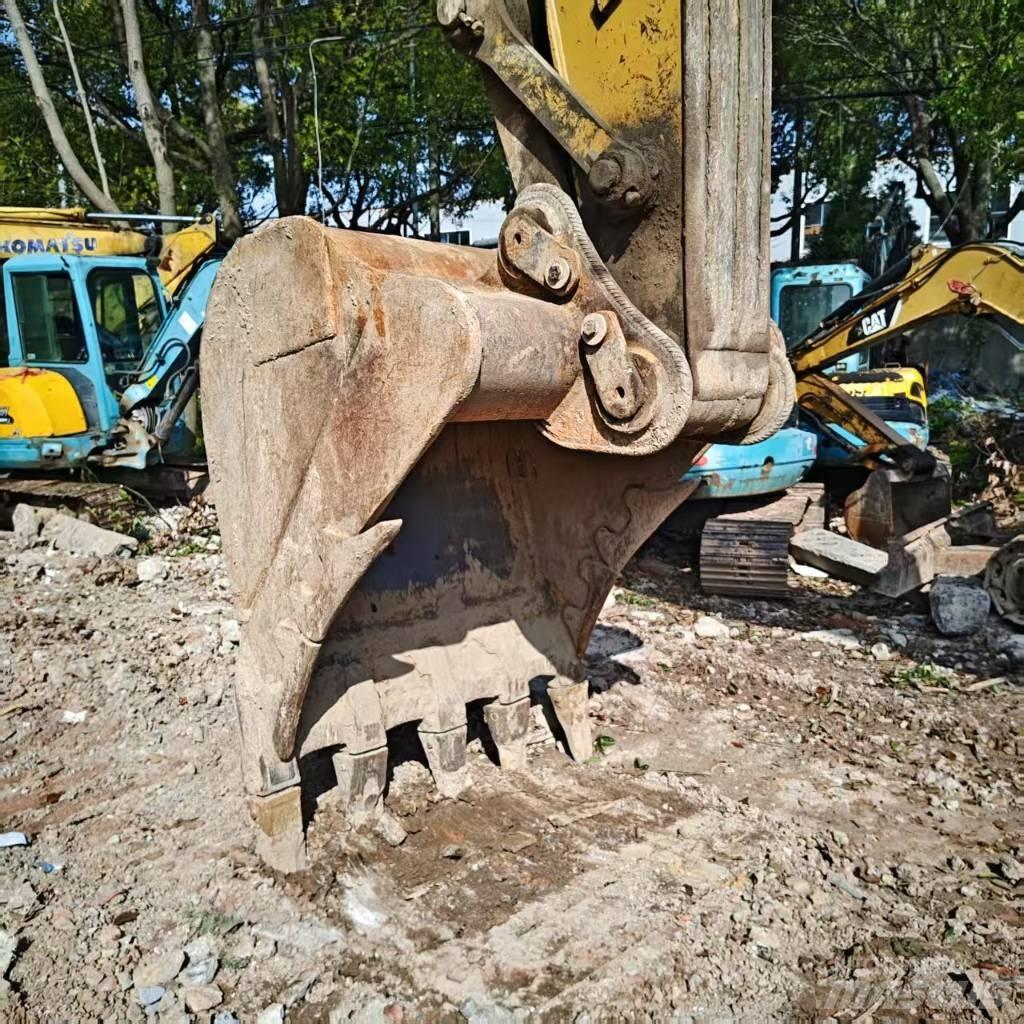 CAT 330 D Pásová rýpadla