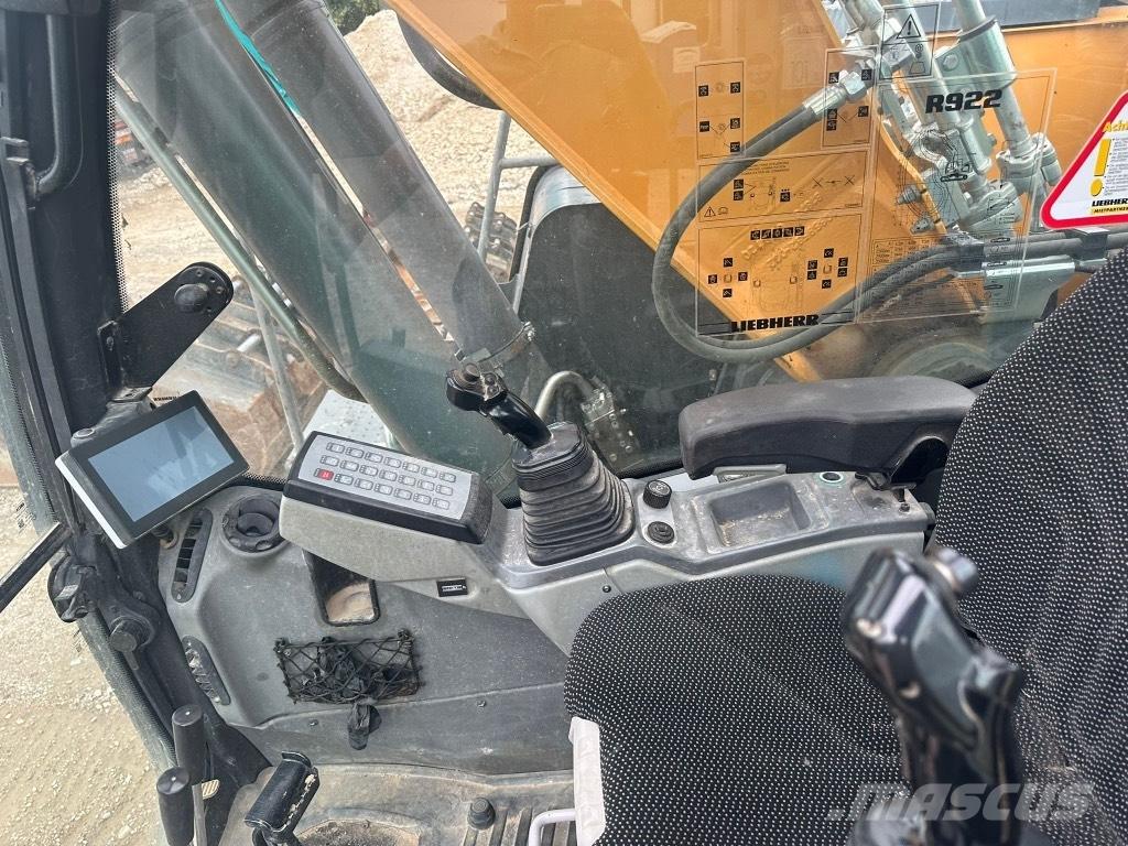 Liebherr R 922 Pásová rýpadla
