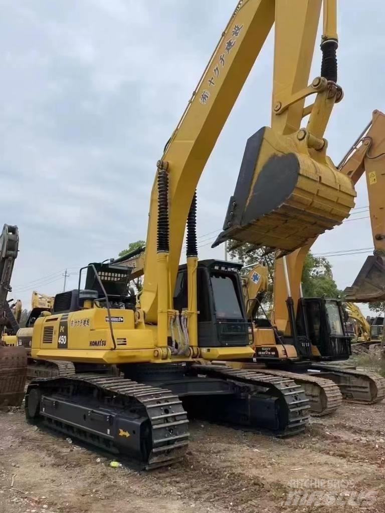 Komatsu PC450-8 Pásová rýpadla