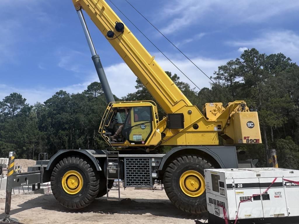 Grove RT 890 E Jeřáby pro těžký terén