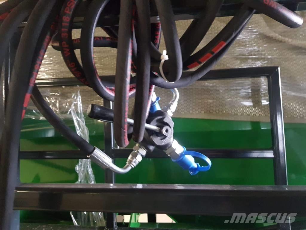 Axano AX3000 Rozmetadlo minerálních hnojiv