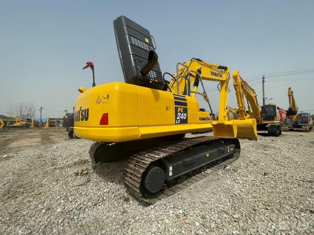Komatsu PC 240 Pásová rýpadla