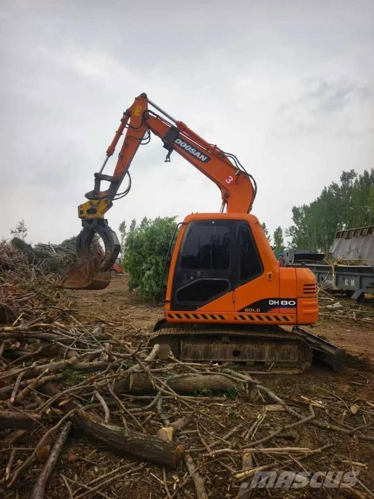 Doosan DH 80 Midi rýpadla 7t - 12t