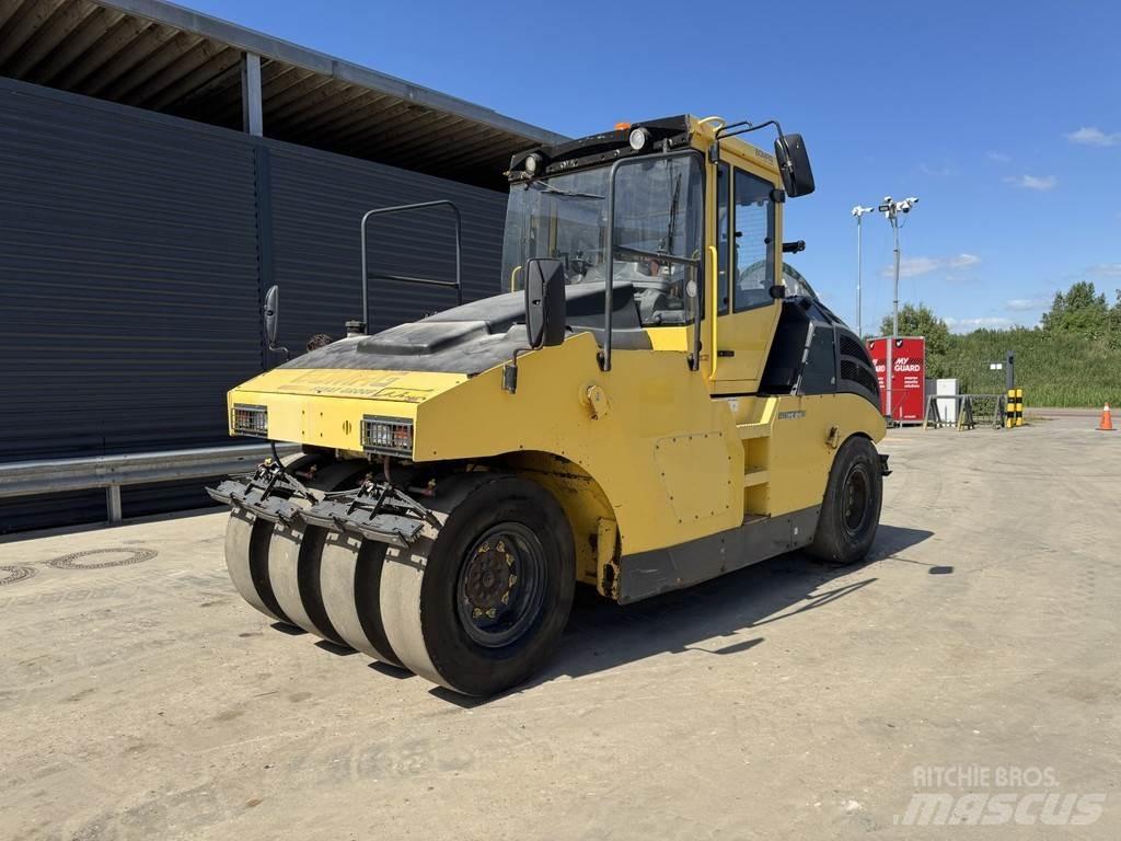 Bomag BW 25 RH Pneumatikové válce