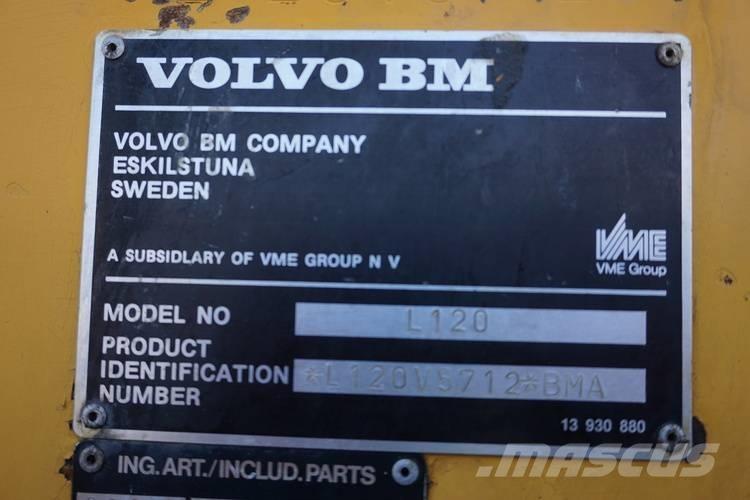 Volvo 120 Kolové nakladače