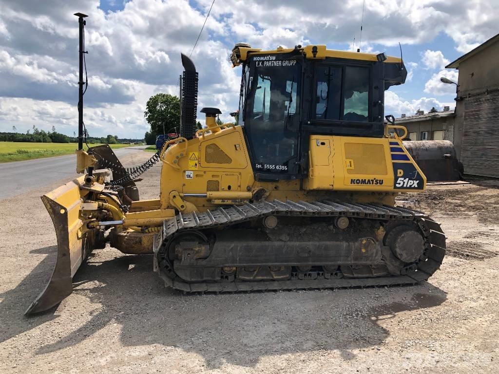 Komatsu D51PX-24 Pásové dozery