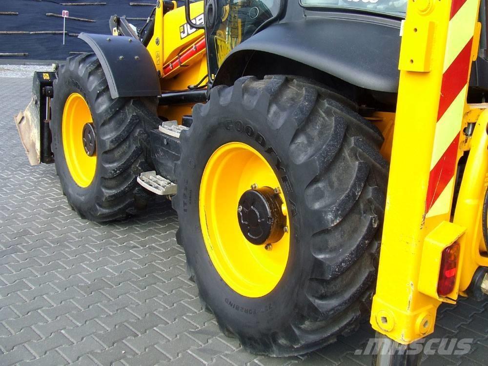 JCB 4CX Rýpadlo-nakladače
