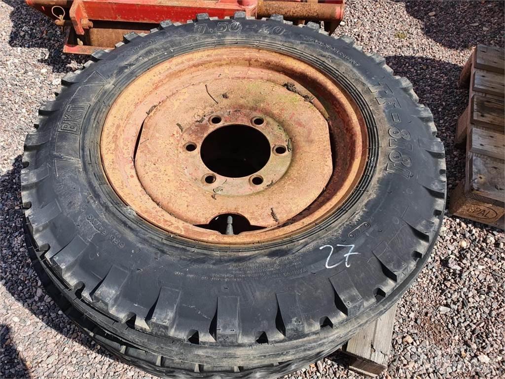 BKT 7.5-20 Pneumatiky, kola a ráfky
