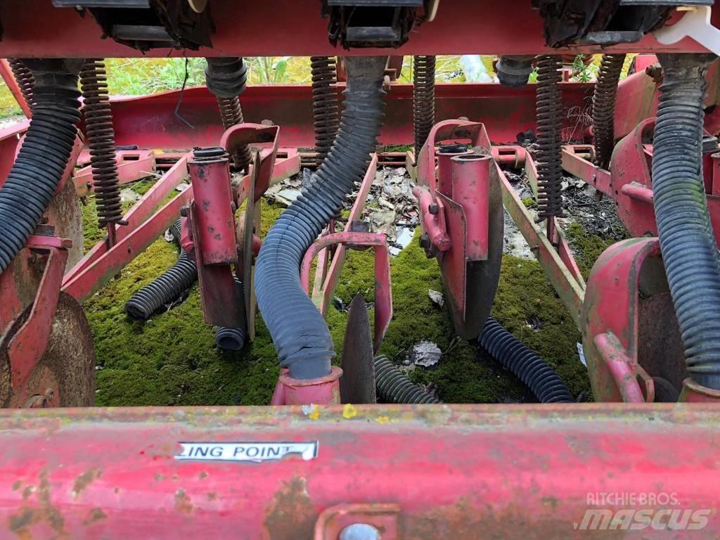 Massey Ferguson 30 Kombinované secí stroje