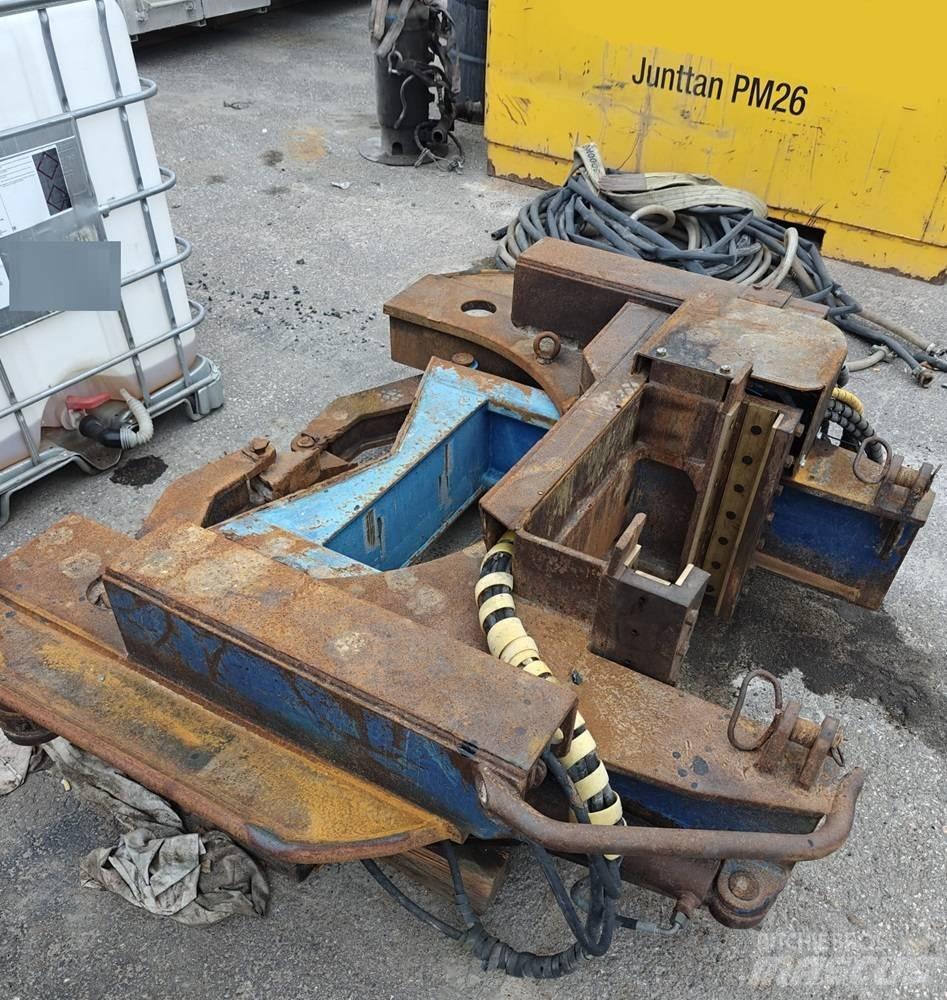Junttan PM26 Pilířové jeřáby