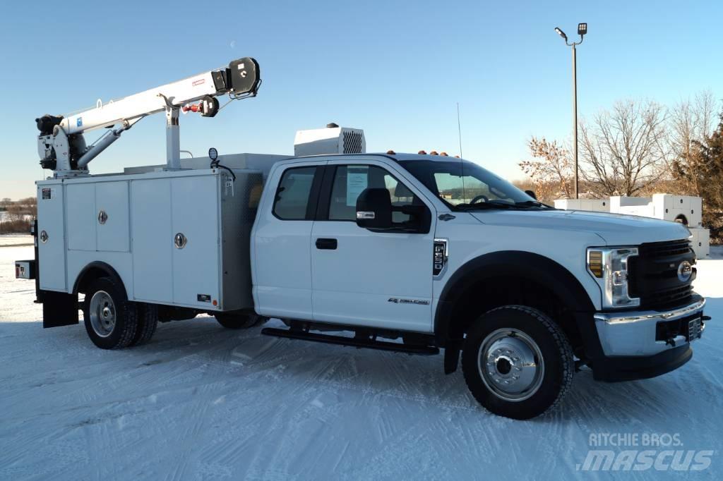Ford F 550 XL SD Pásové jeřáby