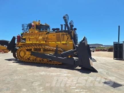 Komatsu D 375 A-8 Pásové dozery