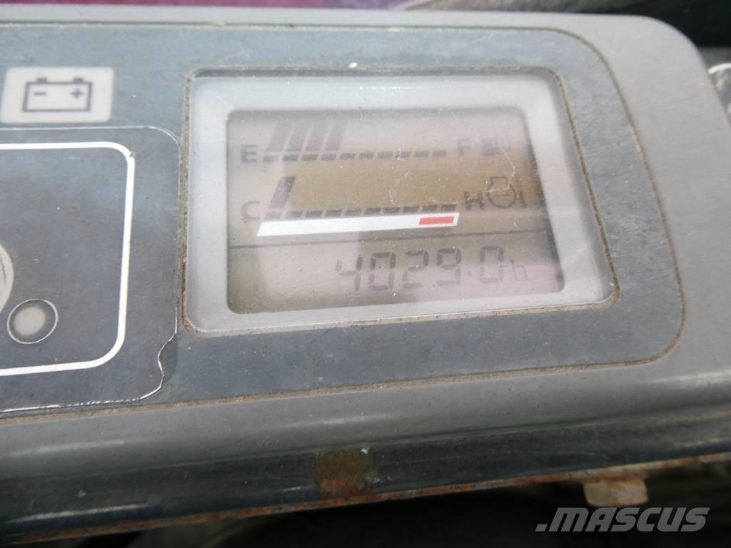 Hitachi ZX 20 UR Mini rýpadla < 7t