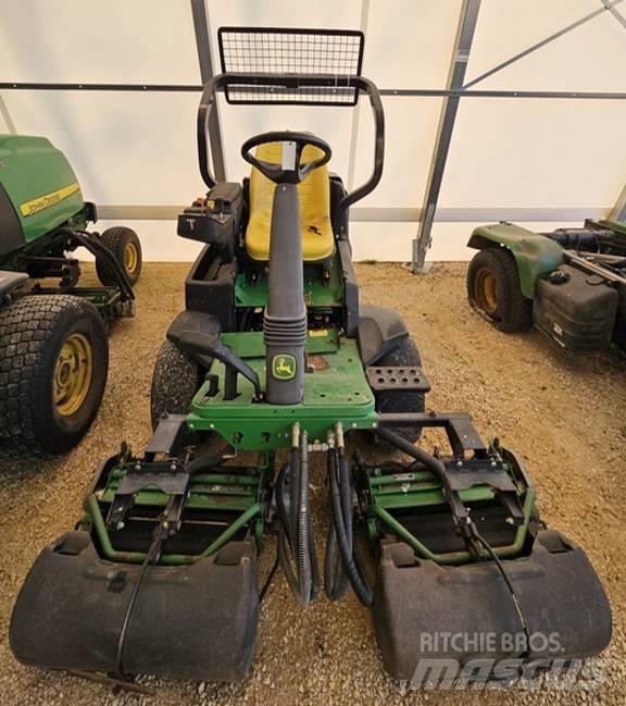 John Deere 2500 A Sekačky greenů