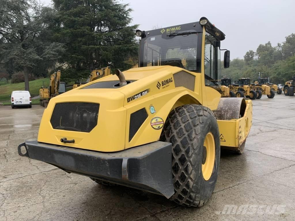 Bomag BW 216 D H-5 Tahačové válce