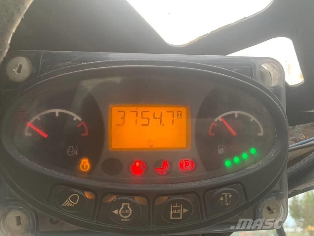 Bobcat S 850 Smykem řízené nakladače