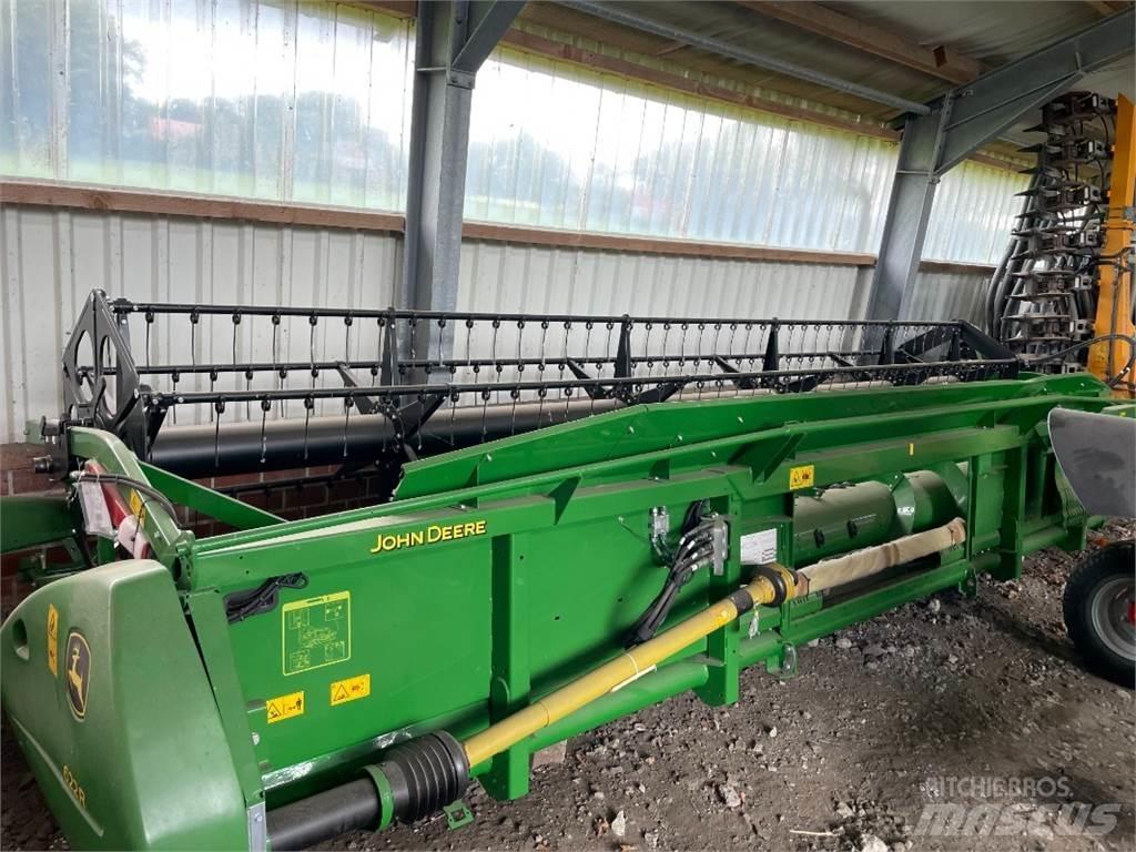 John Deere 622R Těžební hlavy