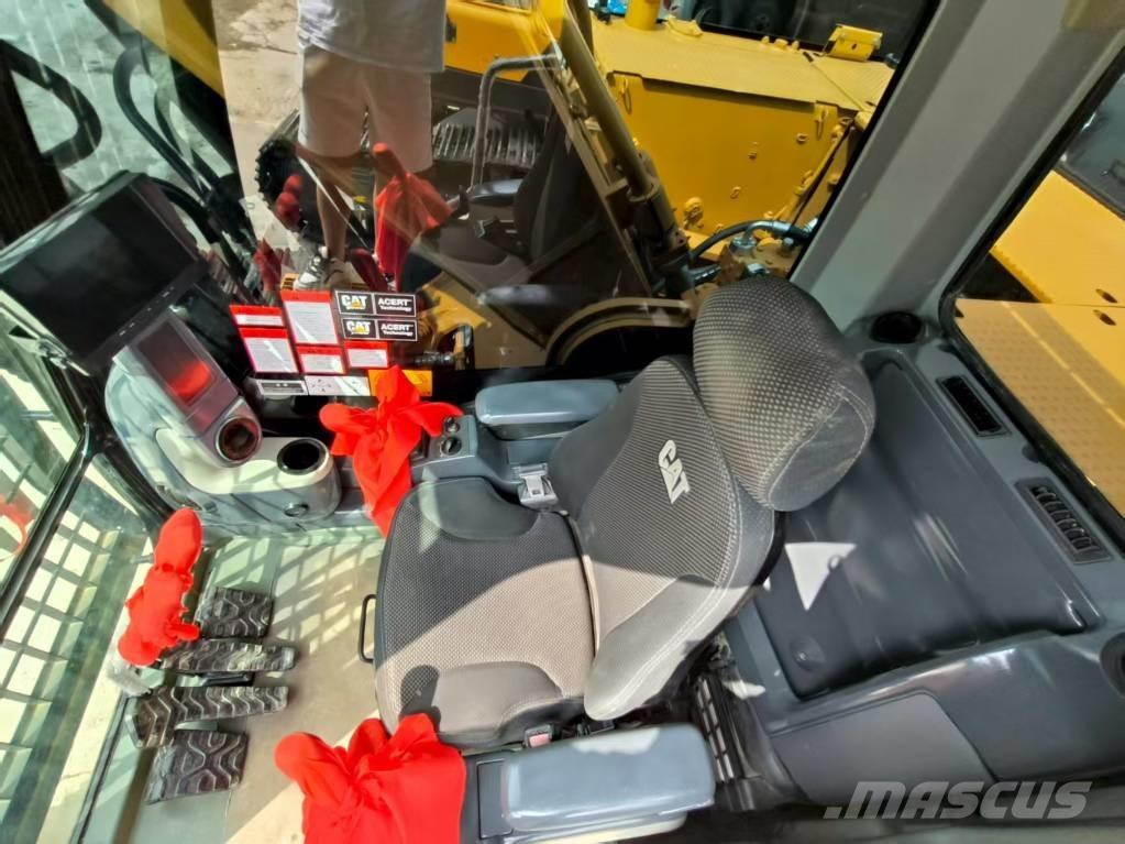 CAT 340 D L Pásová rýpadla