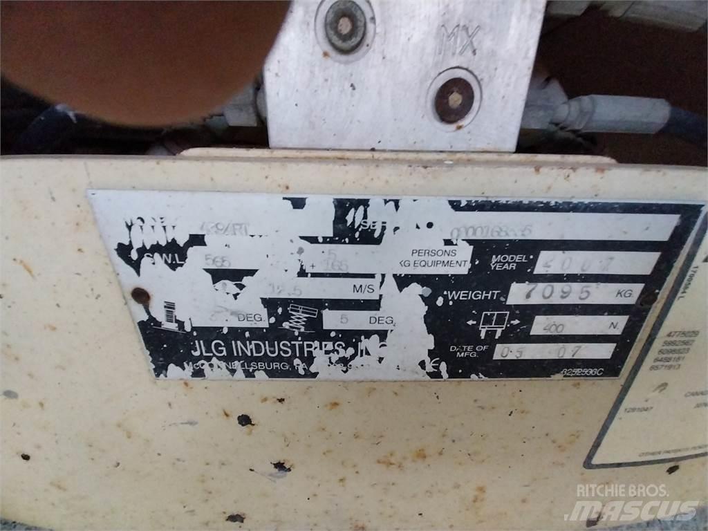 JLG 4394RT Nůžková zvedací plošina