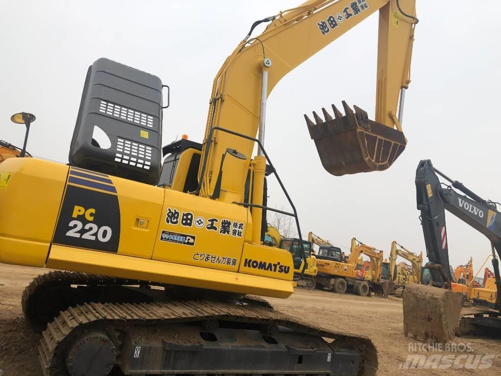 Komatsu 220-8 Pásová rýpadla