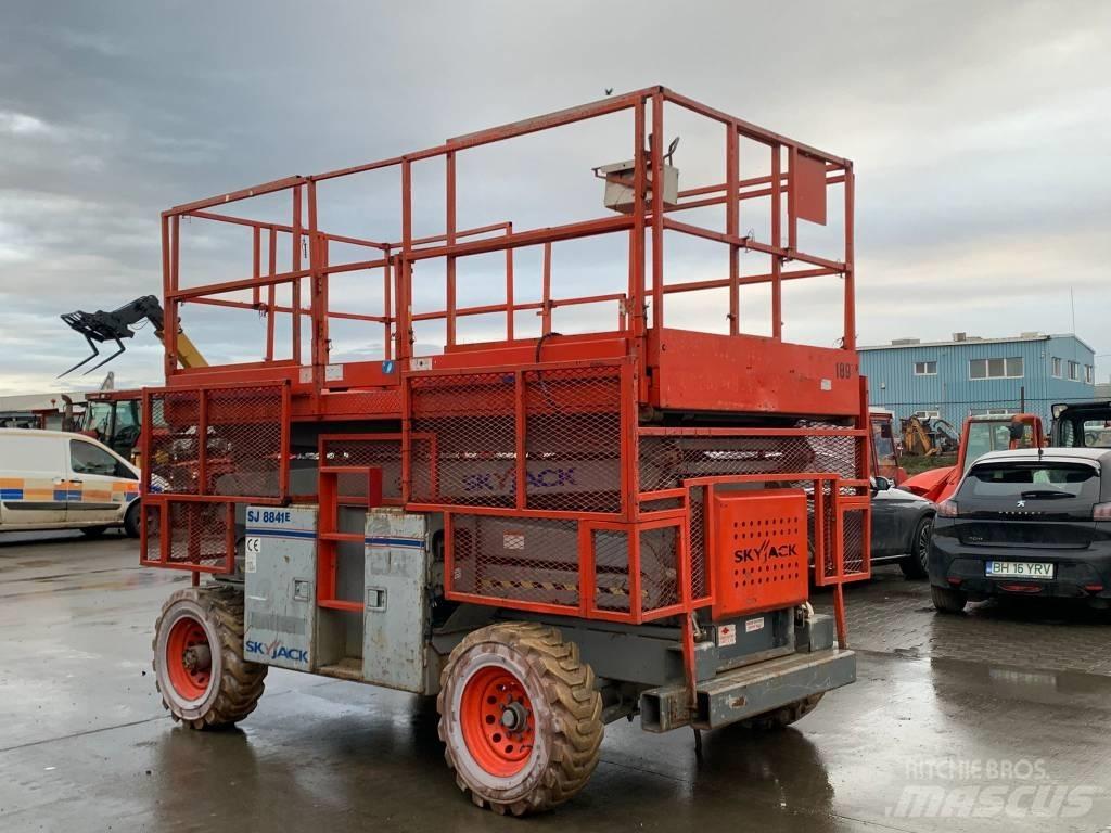 SkyJack SJ 8841 Nůžková zvedací plošina