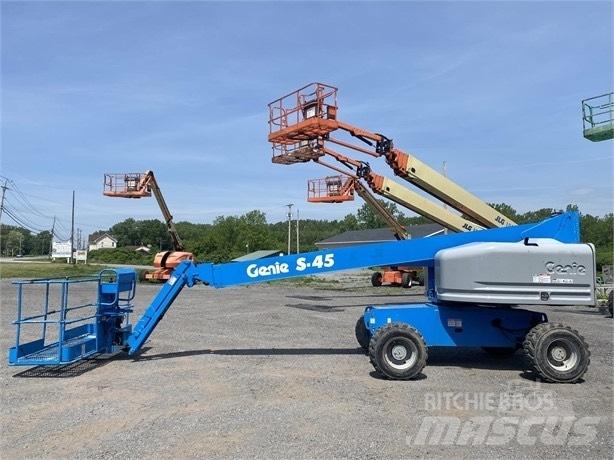 Genie S 45 Teleskopické plošiny