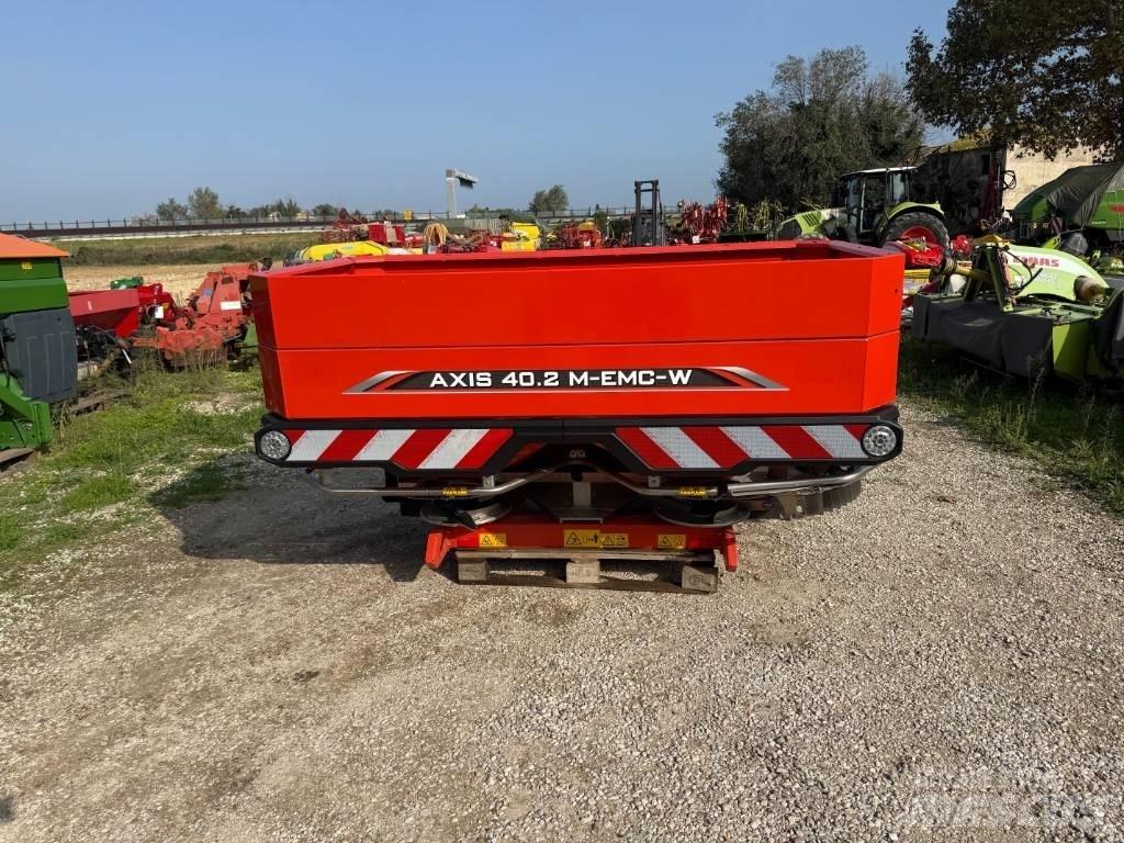 Kuhn AXIS 40.2 Aplikátory tekutých hnojiv