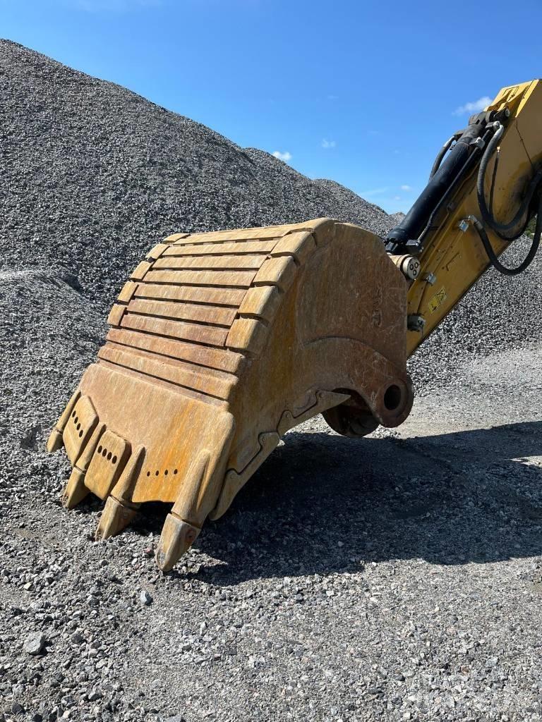 CAT 374 F Pásová rýpadla