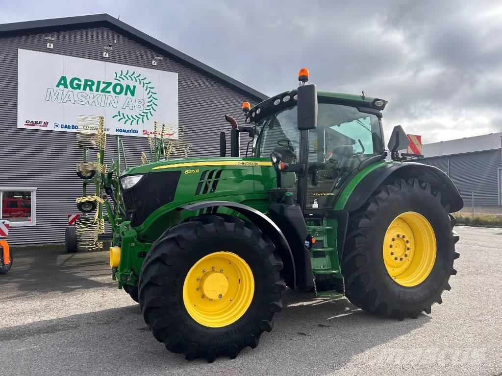 John Deere 6215 R Traktory