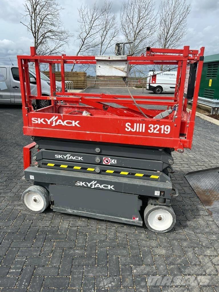 SkyJack SJ 3219 Nůžková zvedací plošina