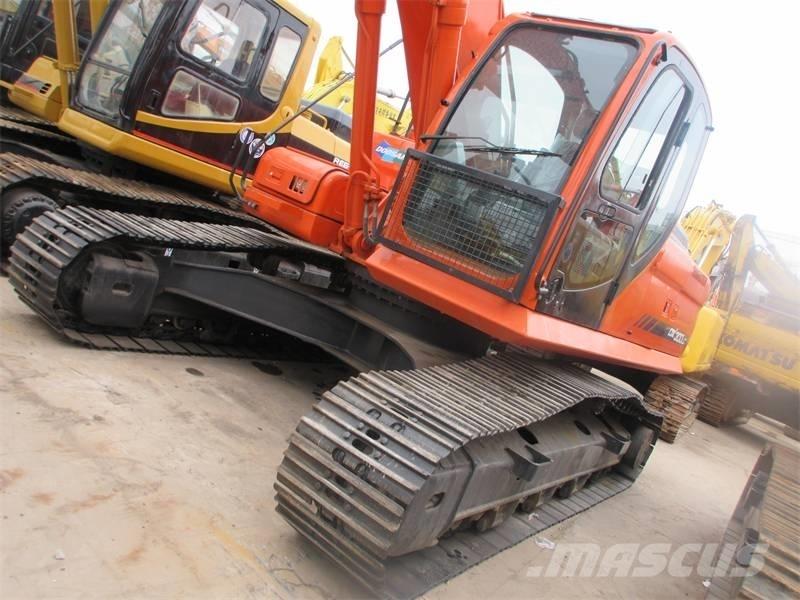 Doosan DX 340 Pásová rýpadla